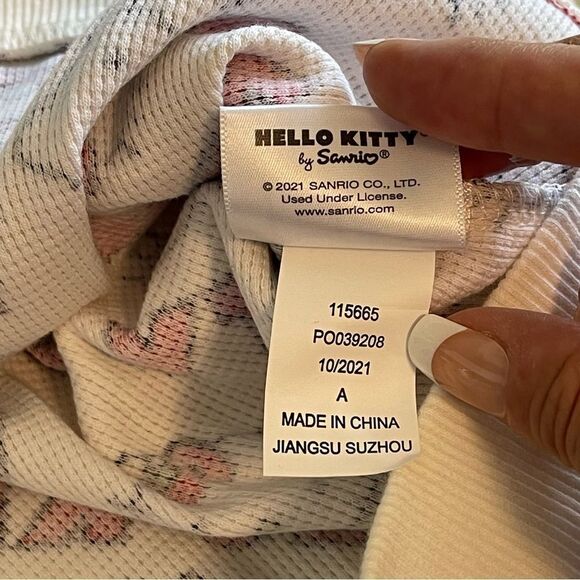 Sanrio Hello Kitty x Dumbgood Cream Red Waffle-Knit Cardigan w Strawberry & HK L - Picture 8 of 13